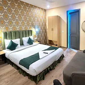 Nidra Dwarka Near Yashobhoomi Convention Centre Hotel